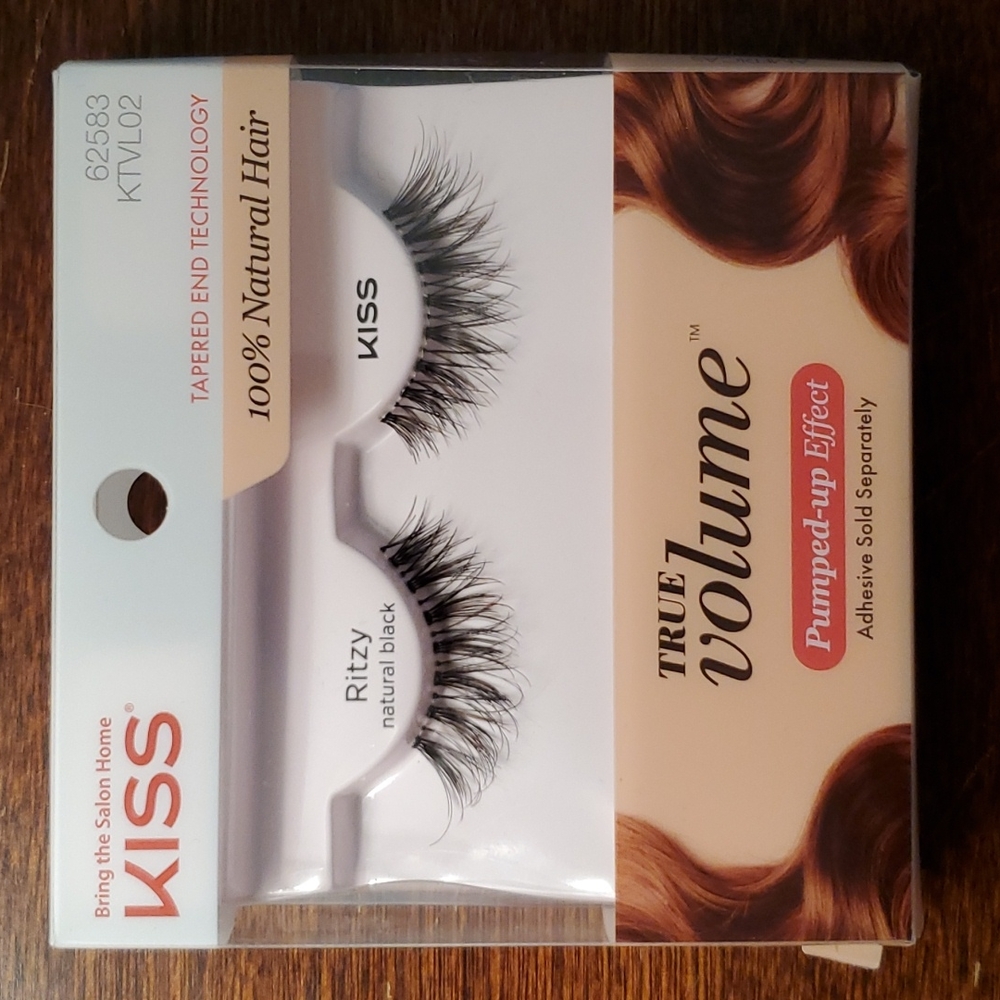 Natural Hair Lashes in Black by KISS